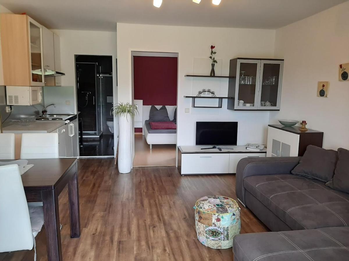 Ferienhaus Bluemel Inkl. Freier Strandbadeintritt フェルデン・アム・ヴェルターゼー エクステリア 写真