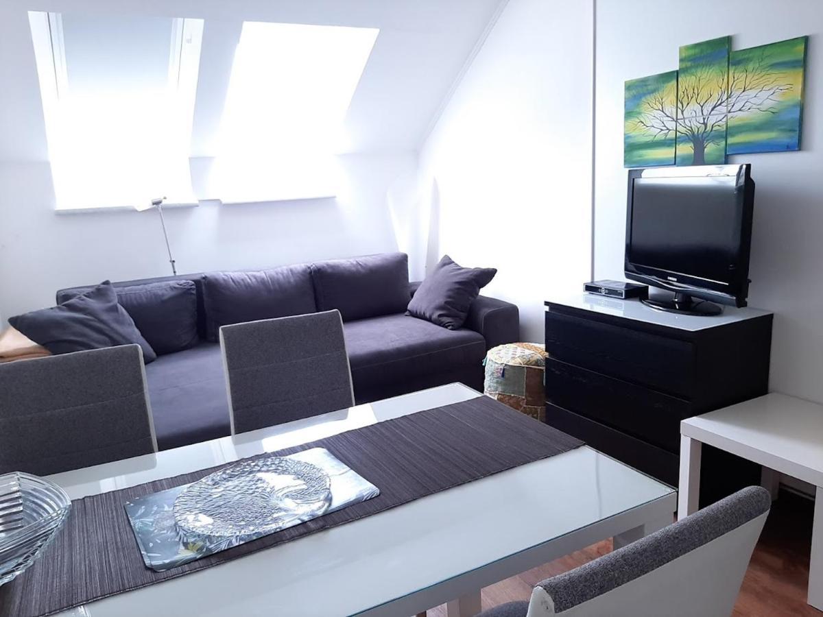 Ferienhaus Bluemel Inkl. Freier Strandbadeintritt フェルデン・アム・ヴェルターゼー エクステリア 写真
